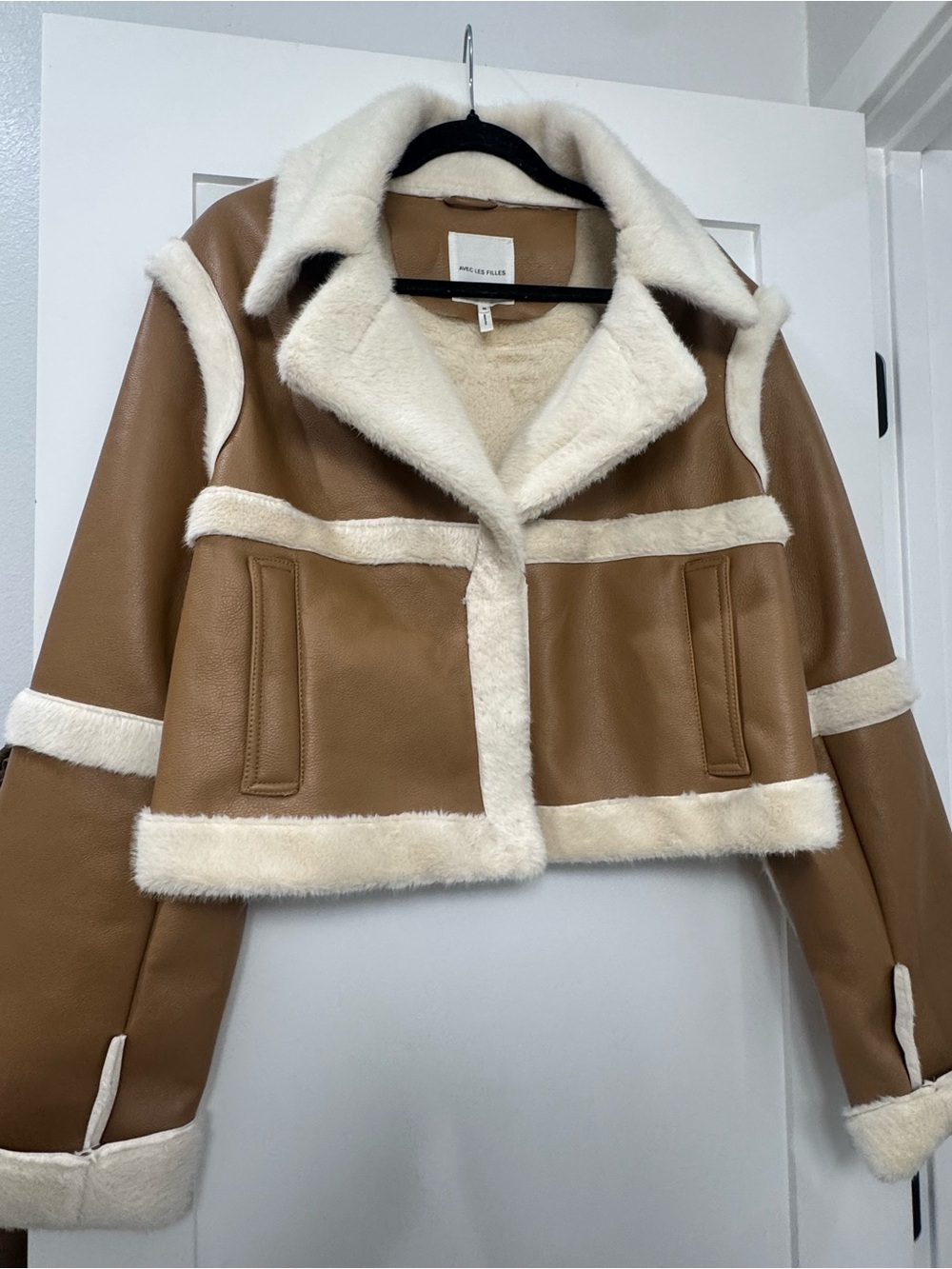Avec Les Filles Convertible-Sleeve Jacket, Size Medium